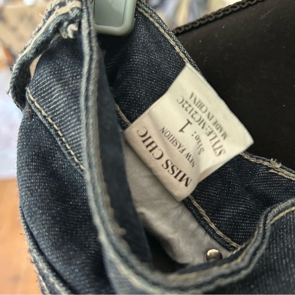 Miss Chic Jeans - Picture 3 of 3